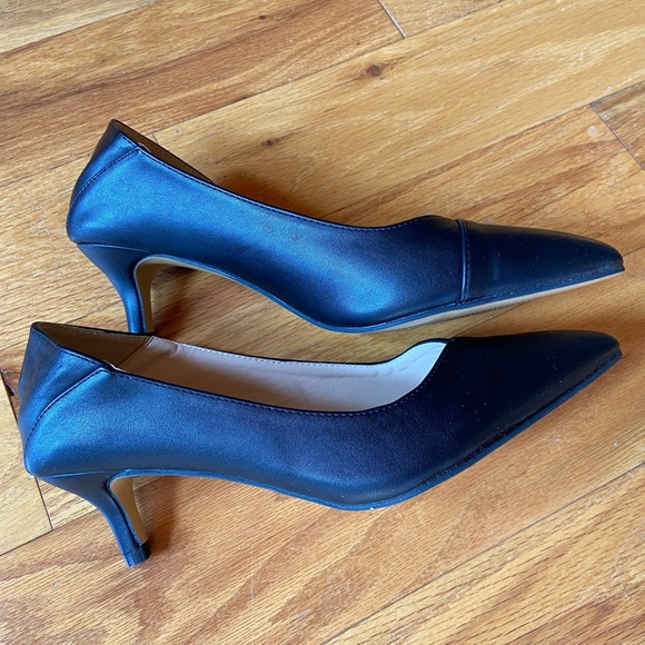 Black kitten heel pumps- pointed toe- foldable - Picture 2 of 9